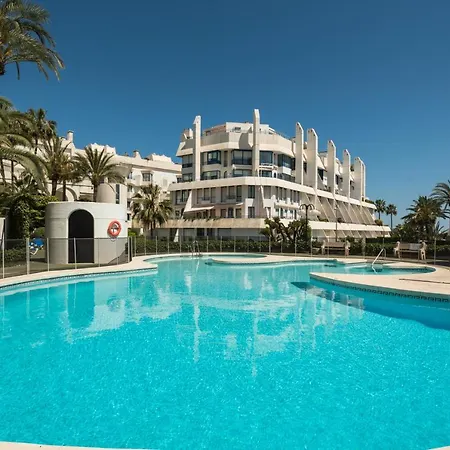 House 46 Duplex アパート